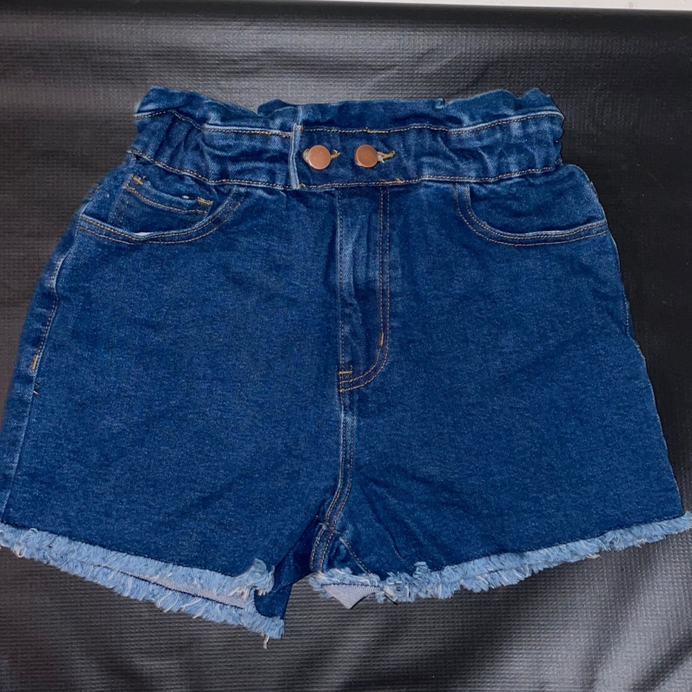 Fashion nova cut off shorts